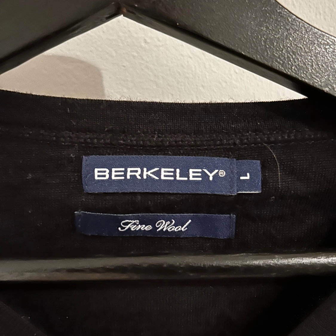 Svart ulltröja från Berkeley *L* - 2