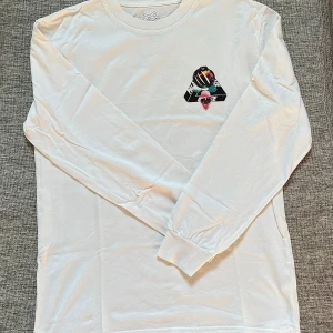 Palace sweatshirt  - Storlek S Som ny