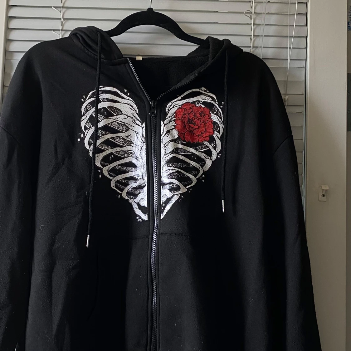 Edgy zip up - 2