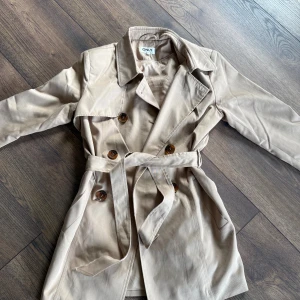 Trenchcoat - Ny skick