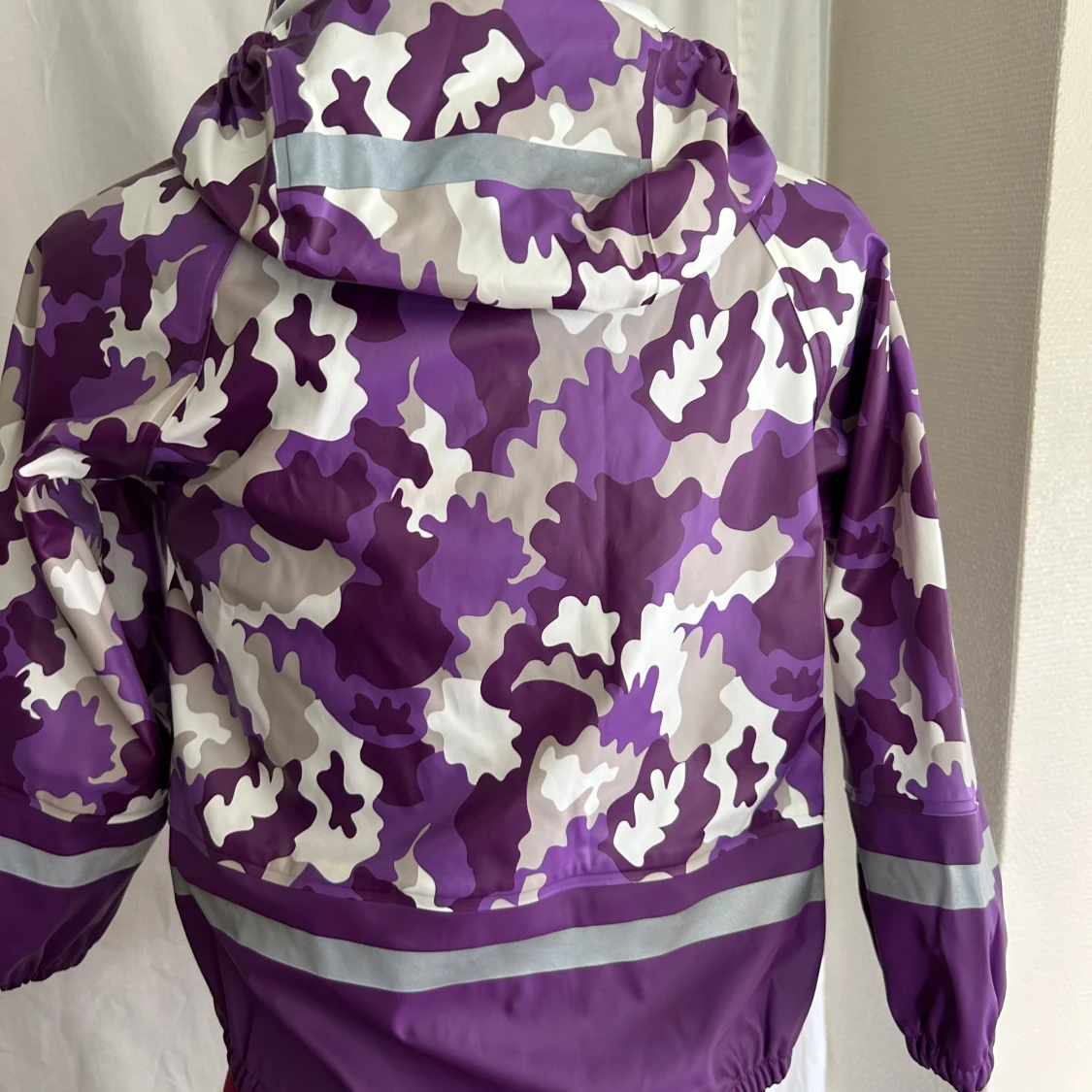 Lila galonjacka från PAX, strl 130 - 1