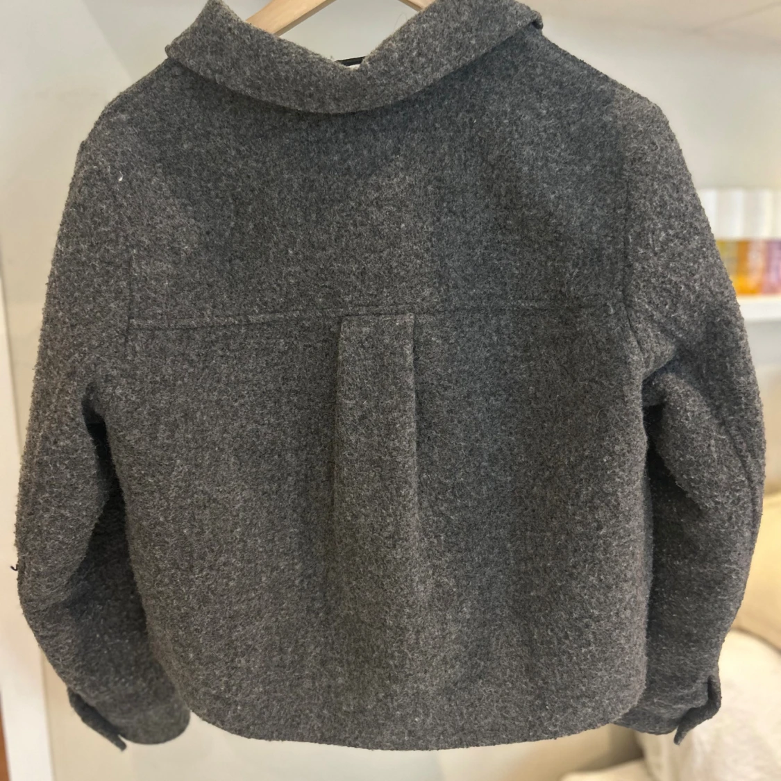 Grå overshirt från H&M i ullmix - 1