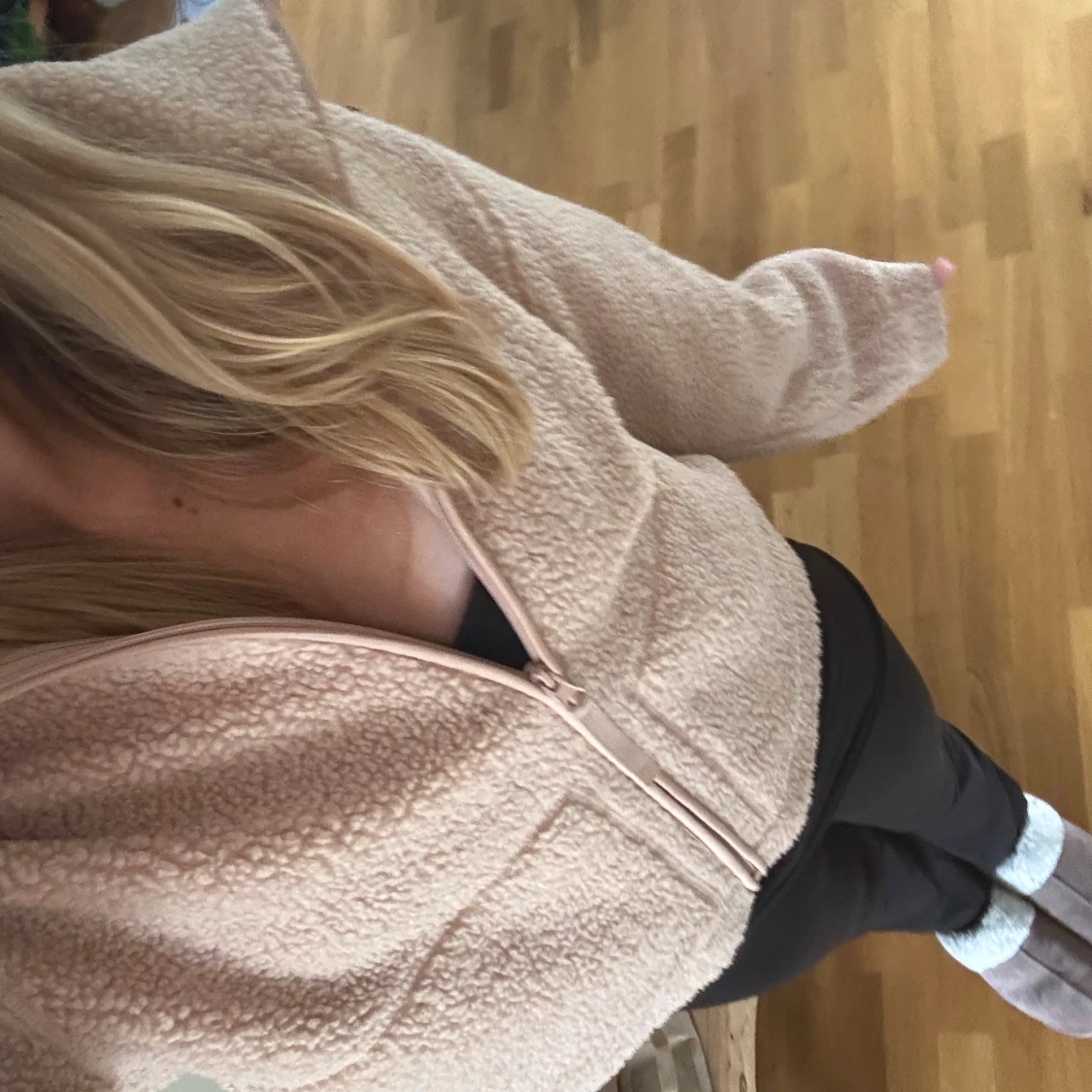 Beige teddyjacka med dragkedja - 1