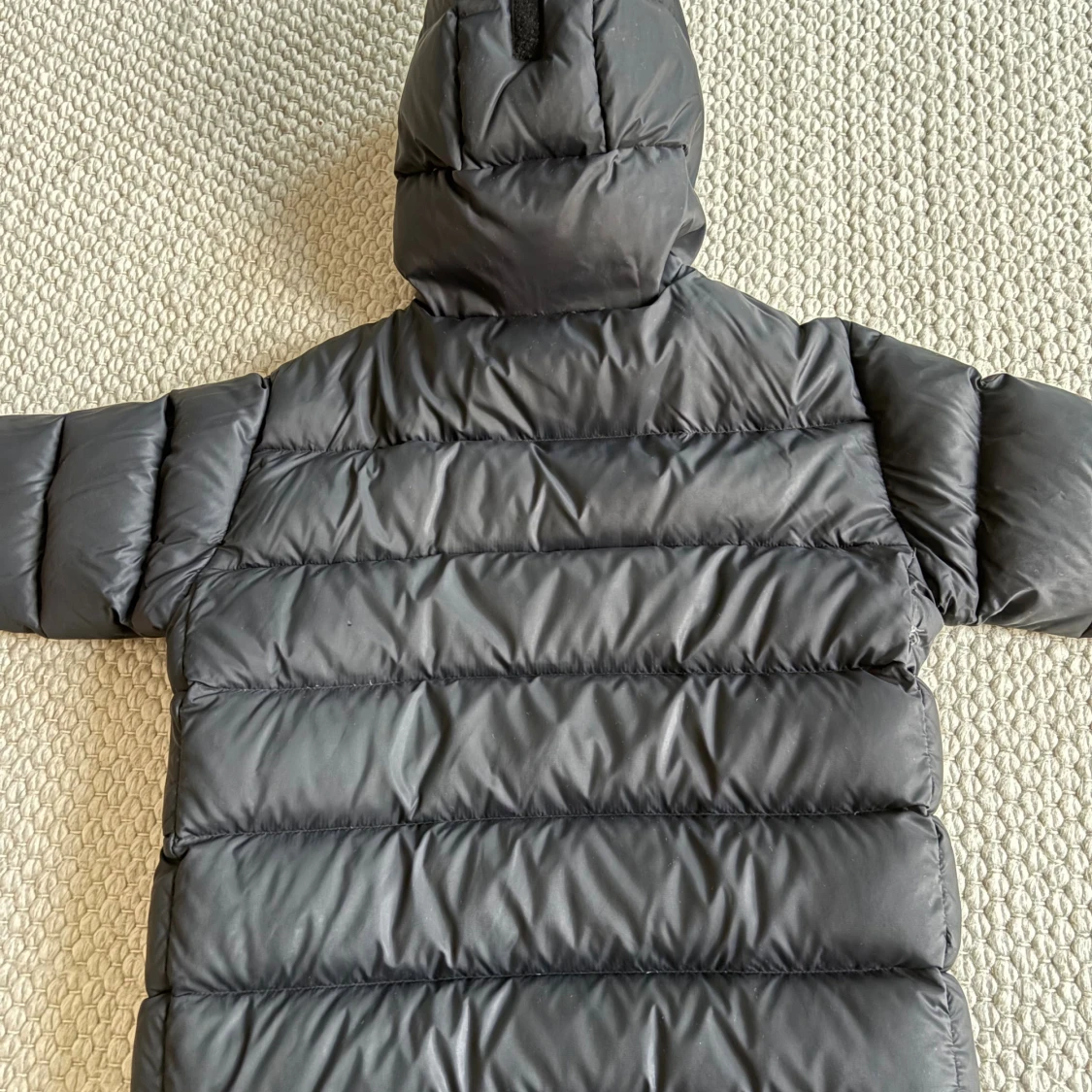 Svart dunjacka från Sail Racing - 1