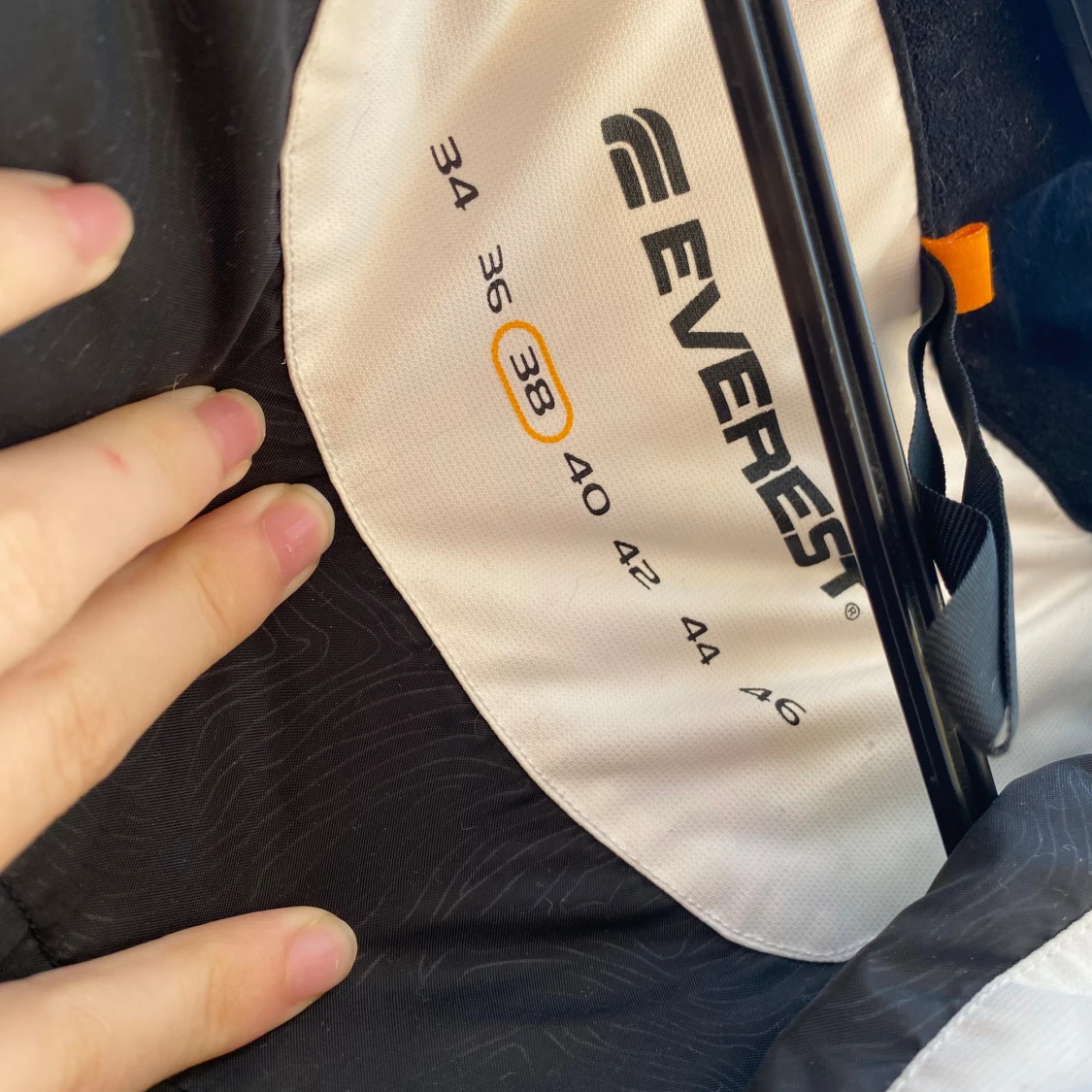 Vit vindjacka från Everest, strl 38 - 1