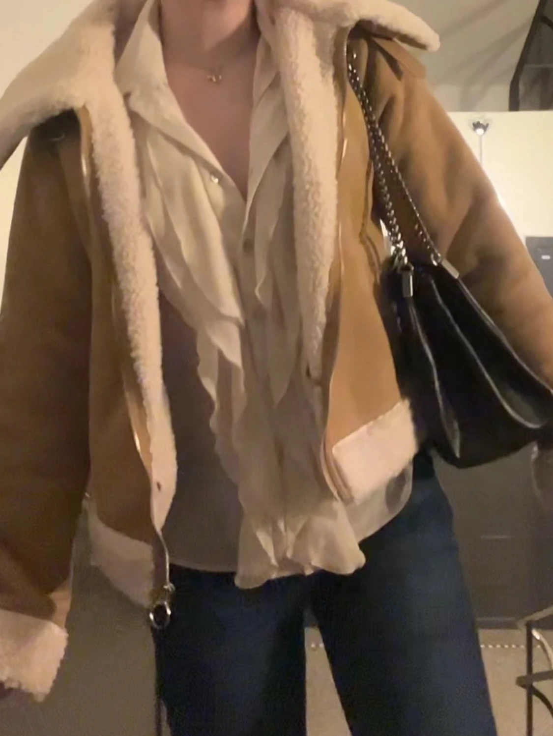 Vit/beige volangblus - 1