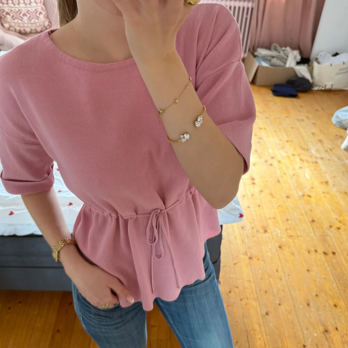 Söt rosa topp med knytning