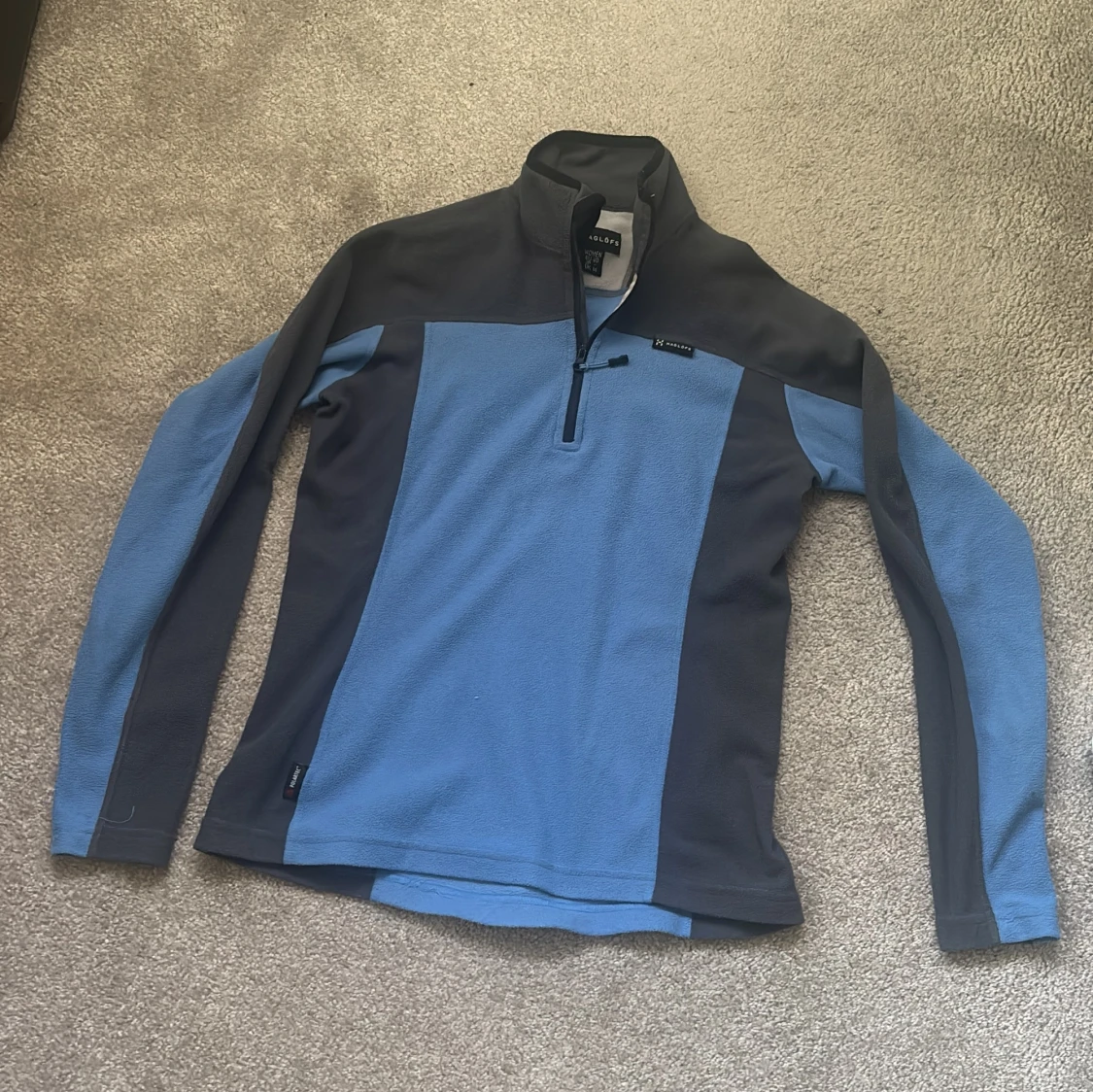 Blå fleece-tröja från Haglöfs