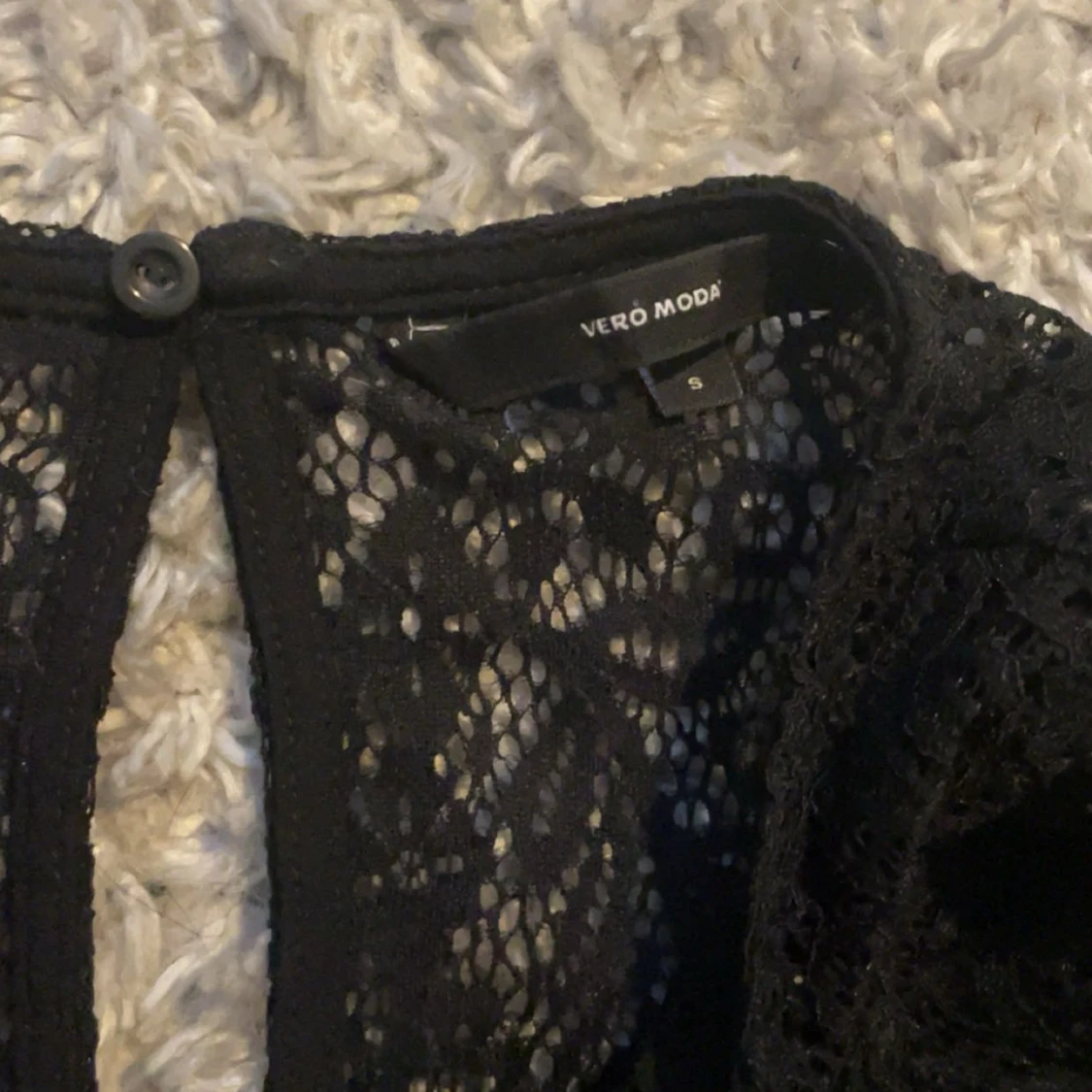 Svart spetsklänning från Vero Moda - 2