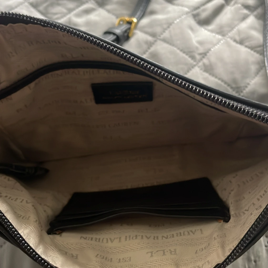 Svart axelväska från Ralph Lauren - 1