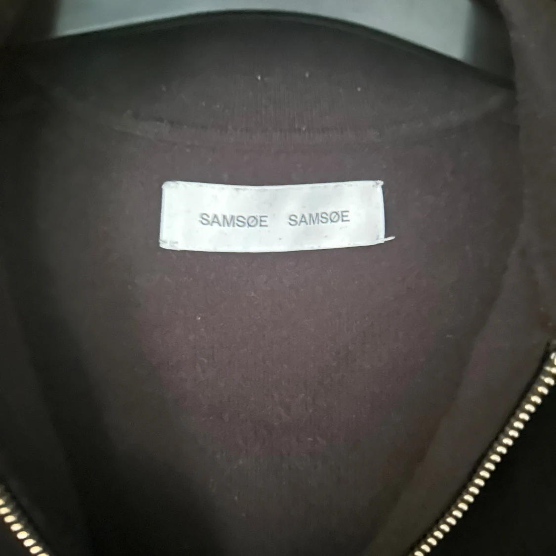 Svart kofta med dragkedja från Samsøe Samsøe - 2