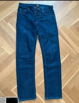 Mörkblå jeans från Lee W29/L32 - Som nya! W29 L32 