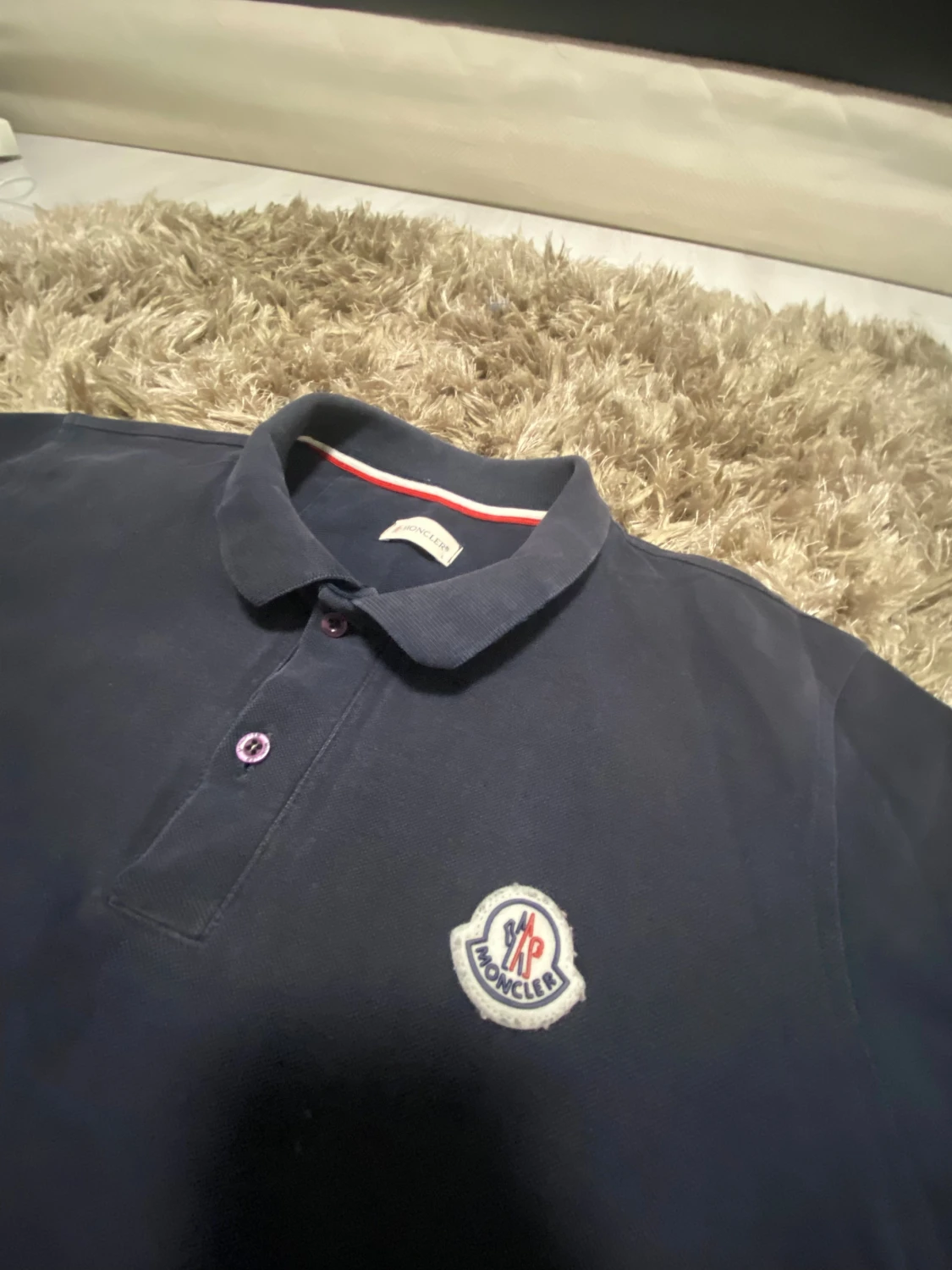 Mörkblå pikétröja från Moncler - 1