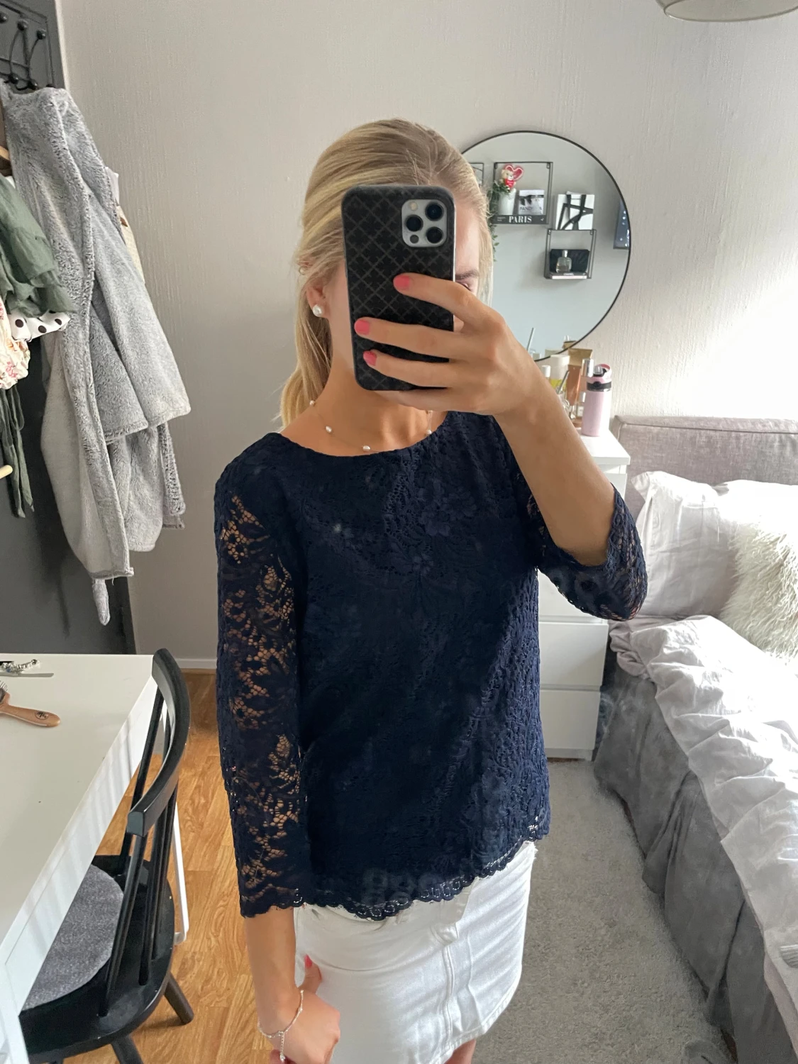 Mörkblå spetsblus med trekvartsärm - 4