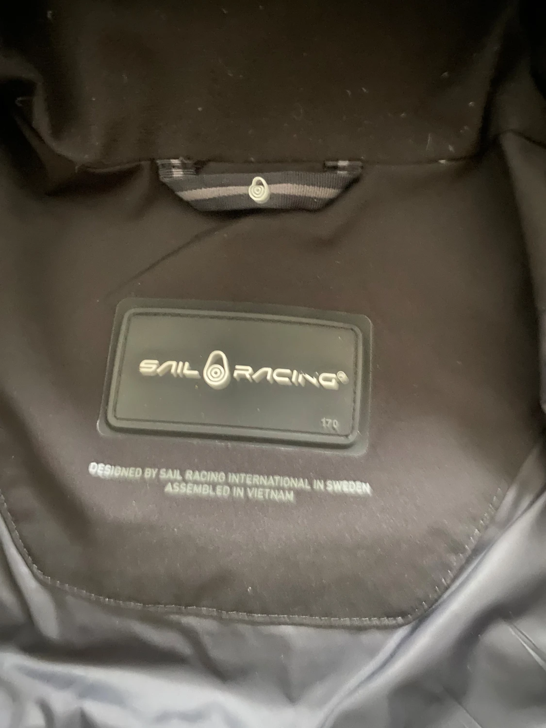 Svart dunjacka Sail Racing 170 - 1