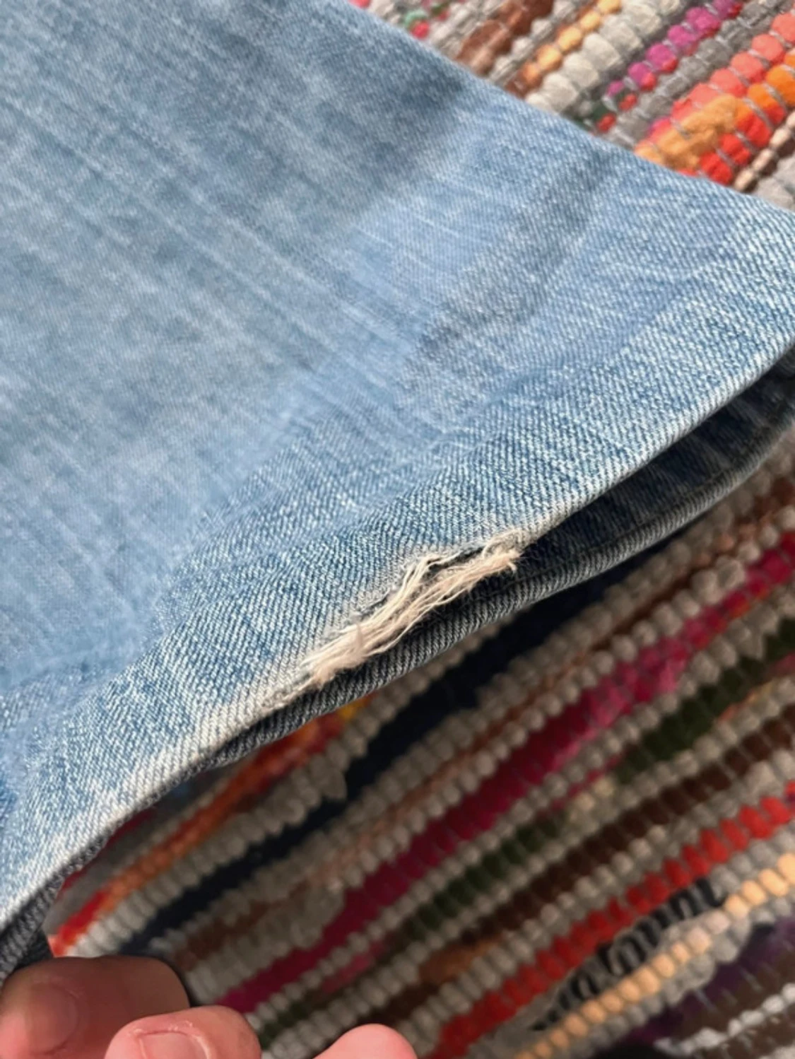 coola light wash jeans - 4