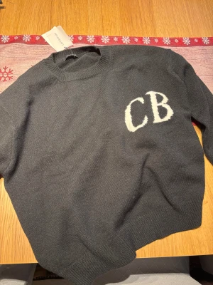 Cole buxton tröja  - Helt ny aldrig använt eller tvättat Cole Buxton tröja. Säljer då den inte passade mig. Vid intresse hör av er !