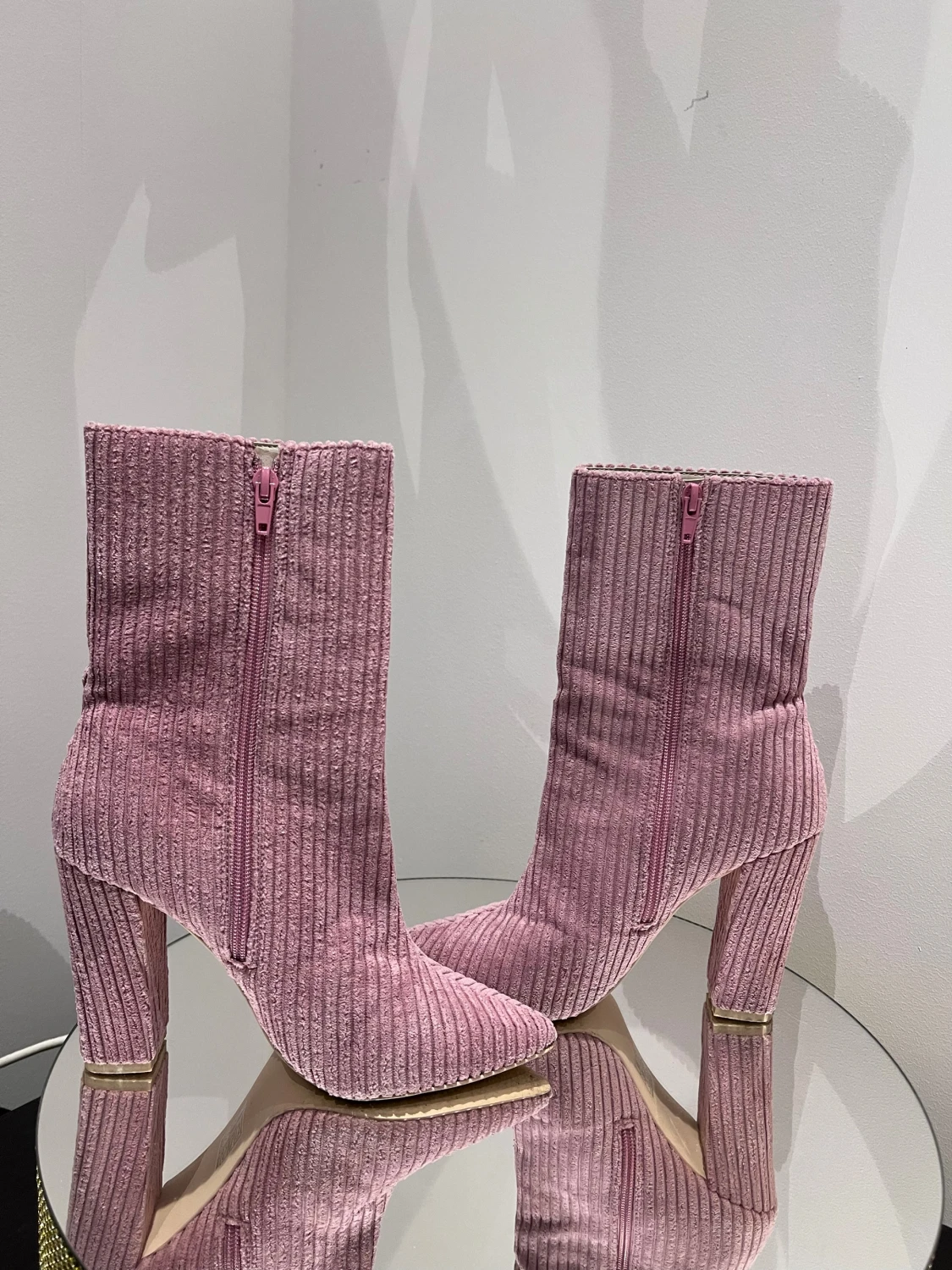 Rosa ribbade stövletter med klack - 4