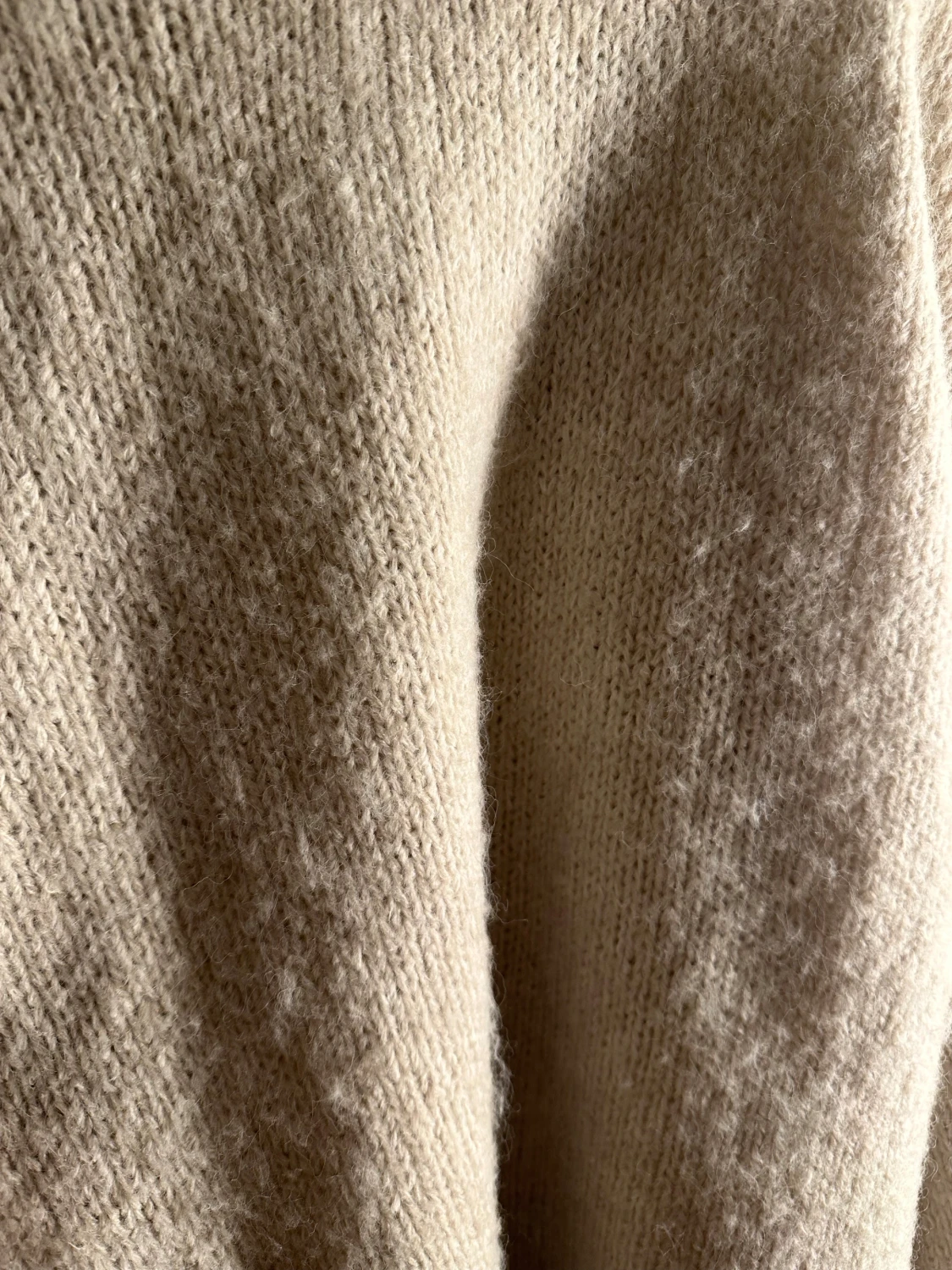 Beige stickad tröja från Lindex - 2