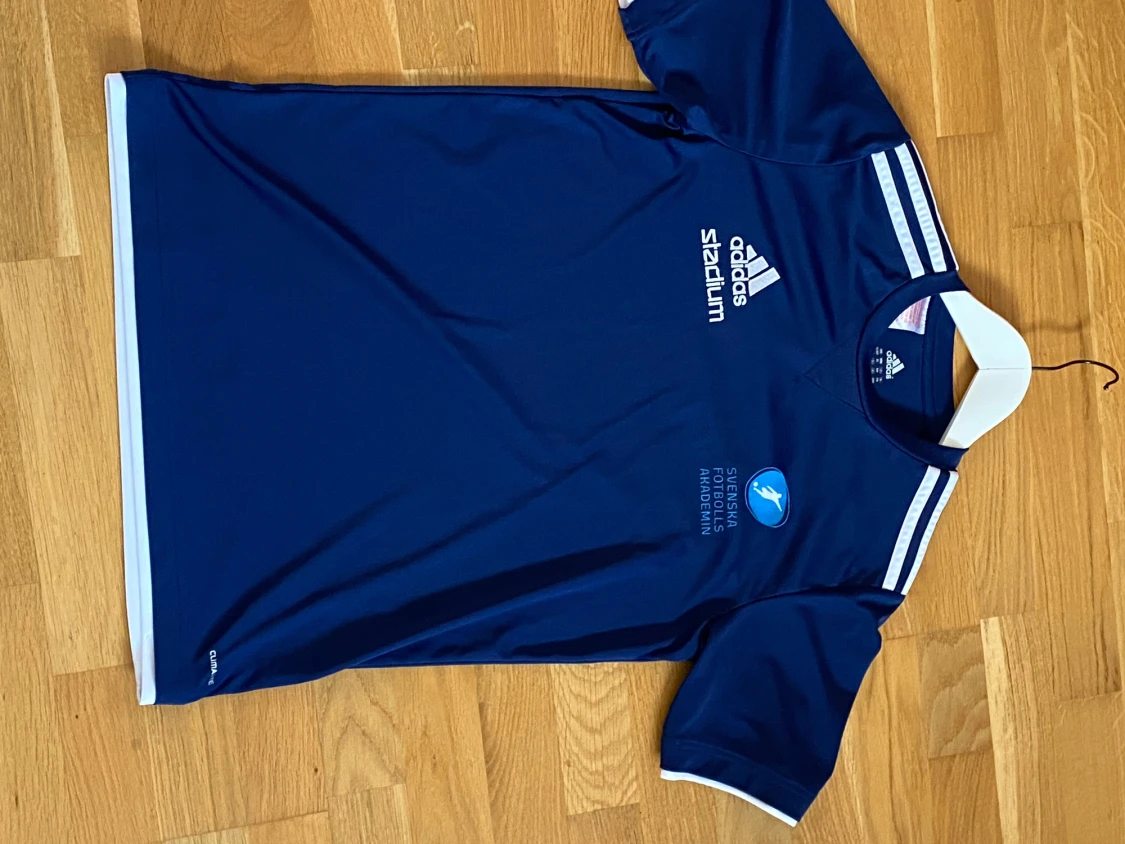 Marinblå Adidas fotbollströja SFA! NY!  - 6