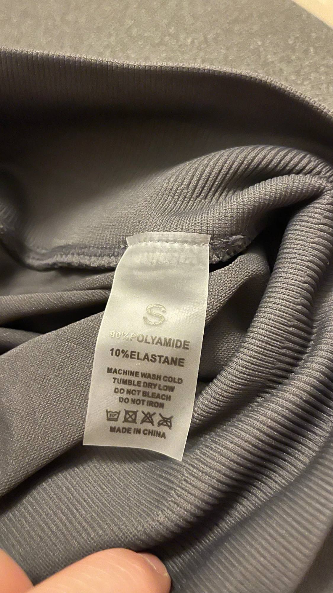 Gråa seamless träningsshorts DFYNE - 2