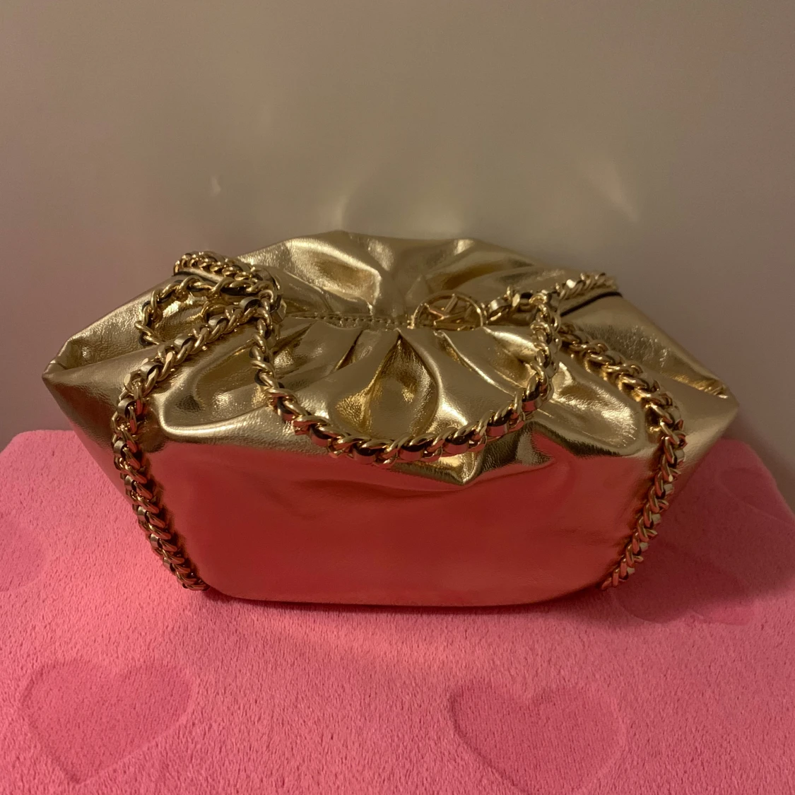 Michael Kors väska ”Mina” i Pale Gold - 1