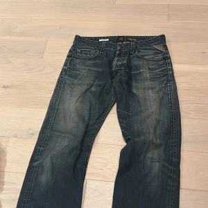Replay Jennon jeans blå 30/34 - Replay jeans säljes