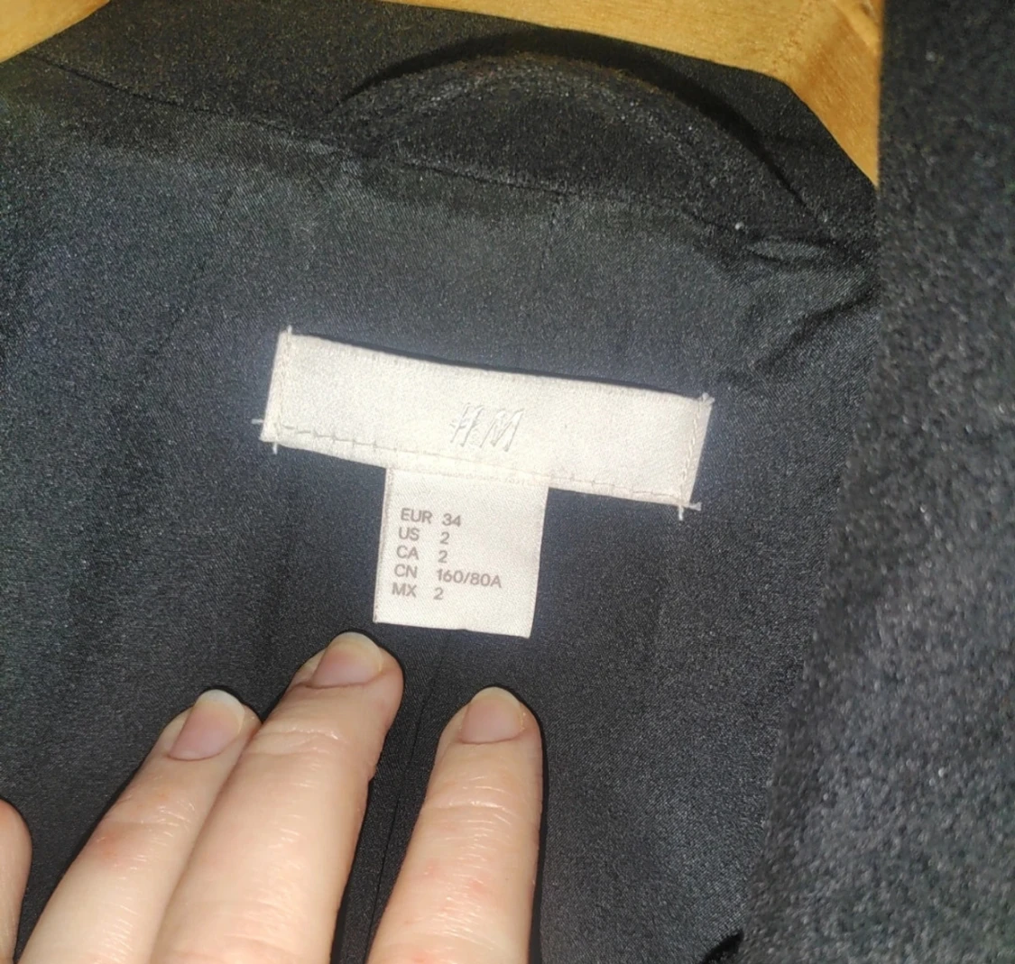 Svart skepparkavaj från H&M, strl 34 - 1