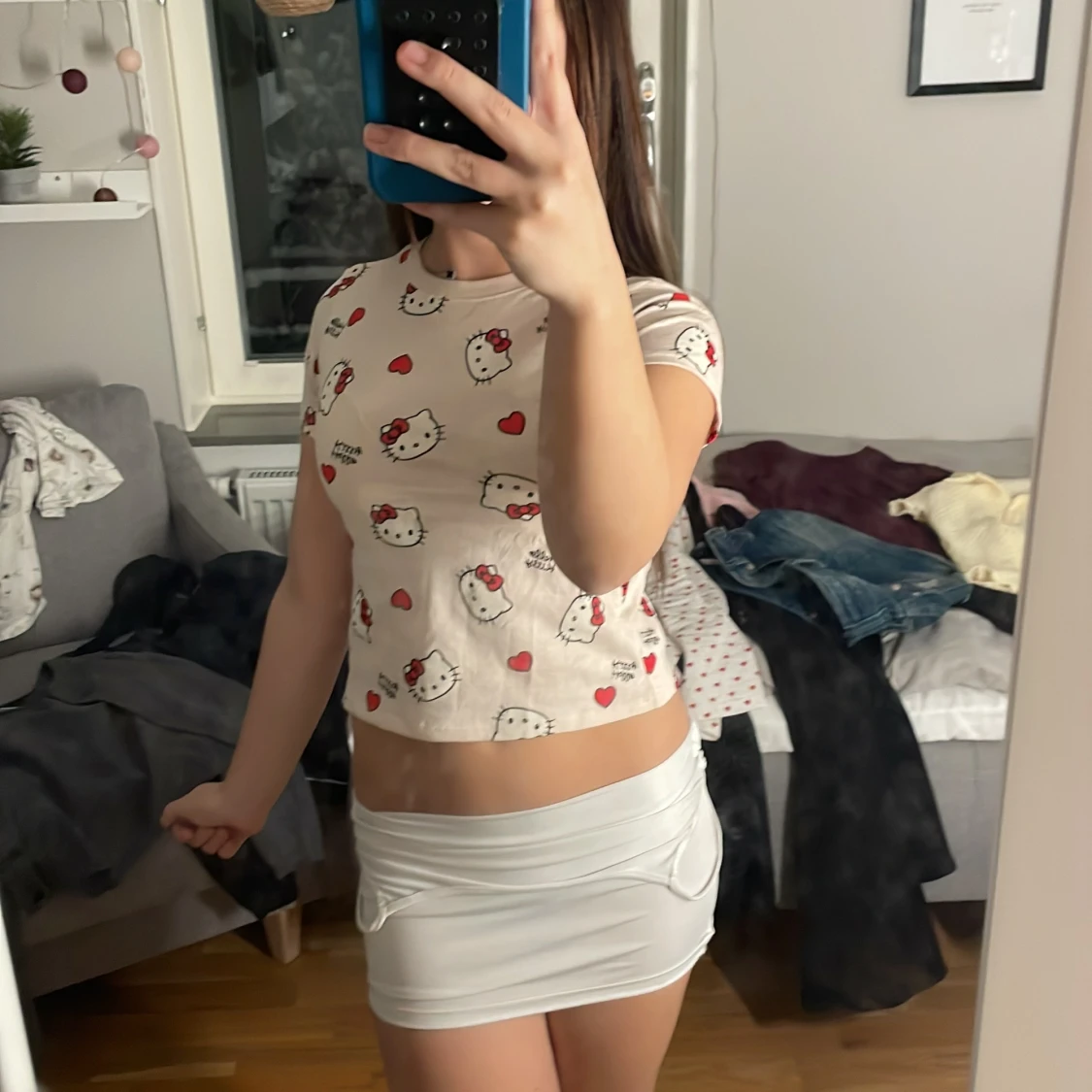 Hello Kitty croppad topp med hjärtan - 1