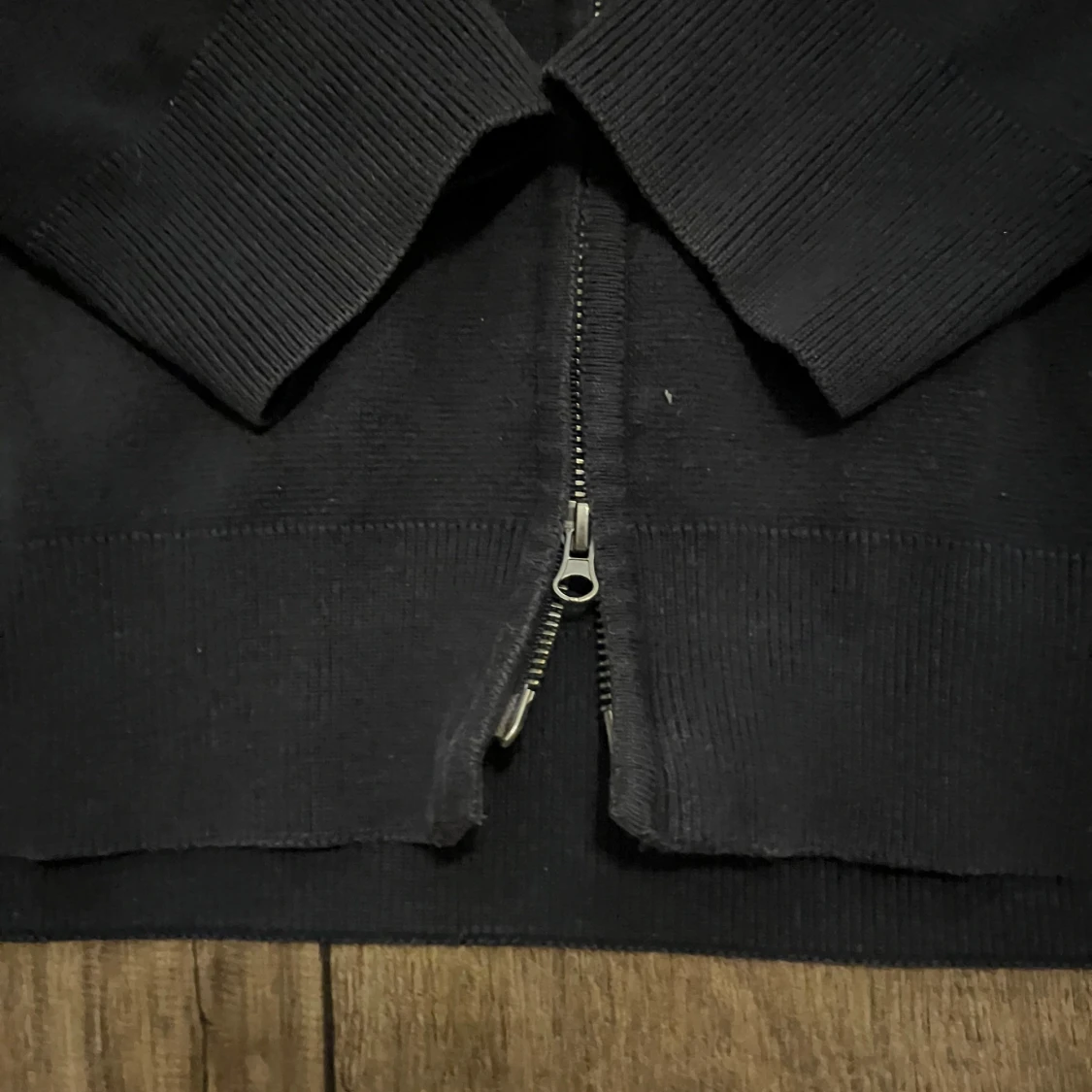 Mörkblå kofta med dragkedja från Bläck - 2