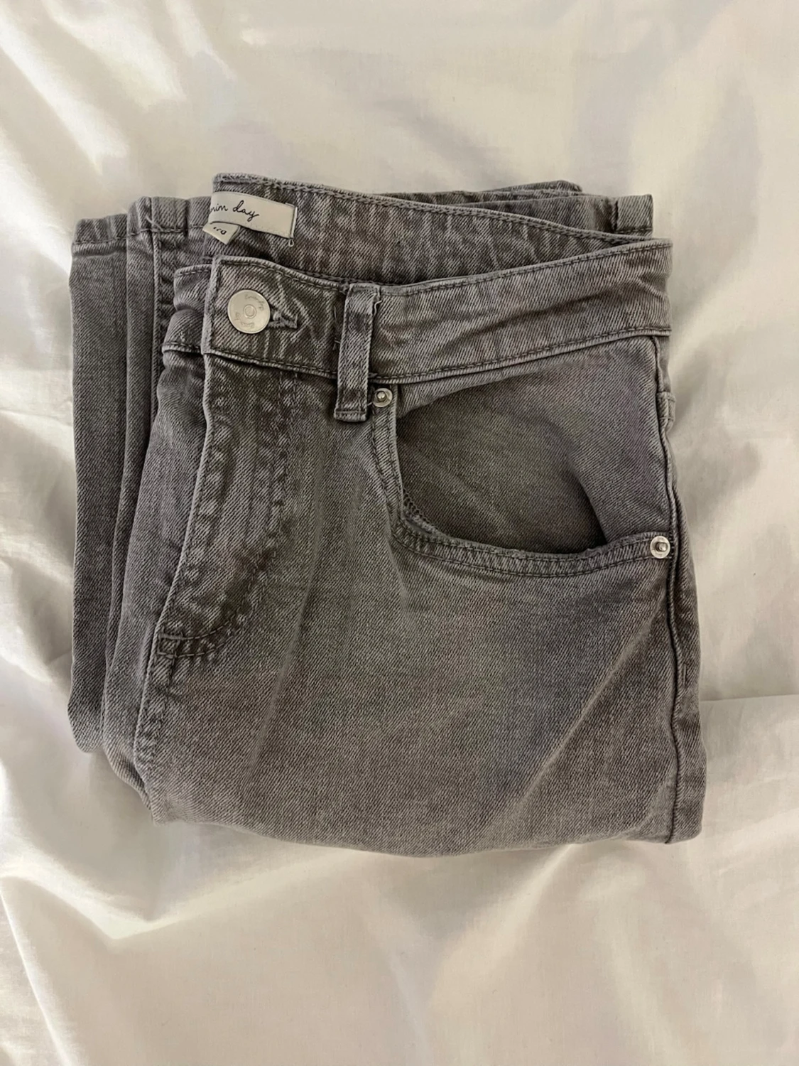 Grå bootcut jeans  - 1