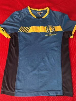 Fotboll shirt S unisex  - Shirt i bra skick, UEFA euro 2016 France, 100% polyester 