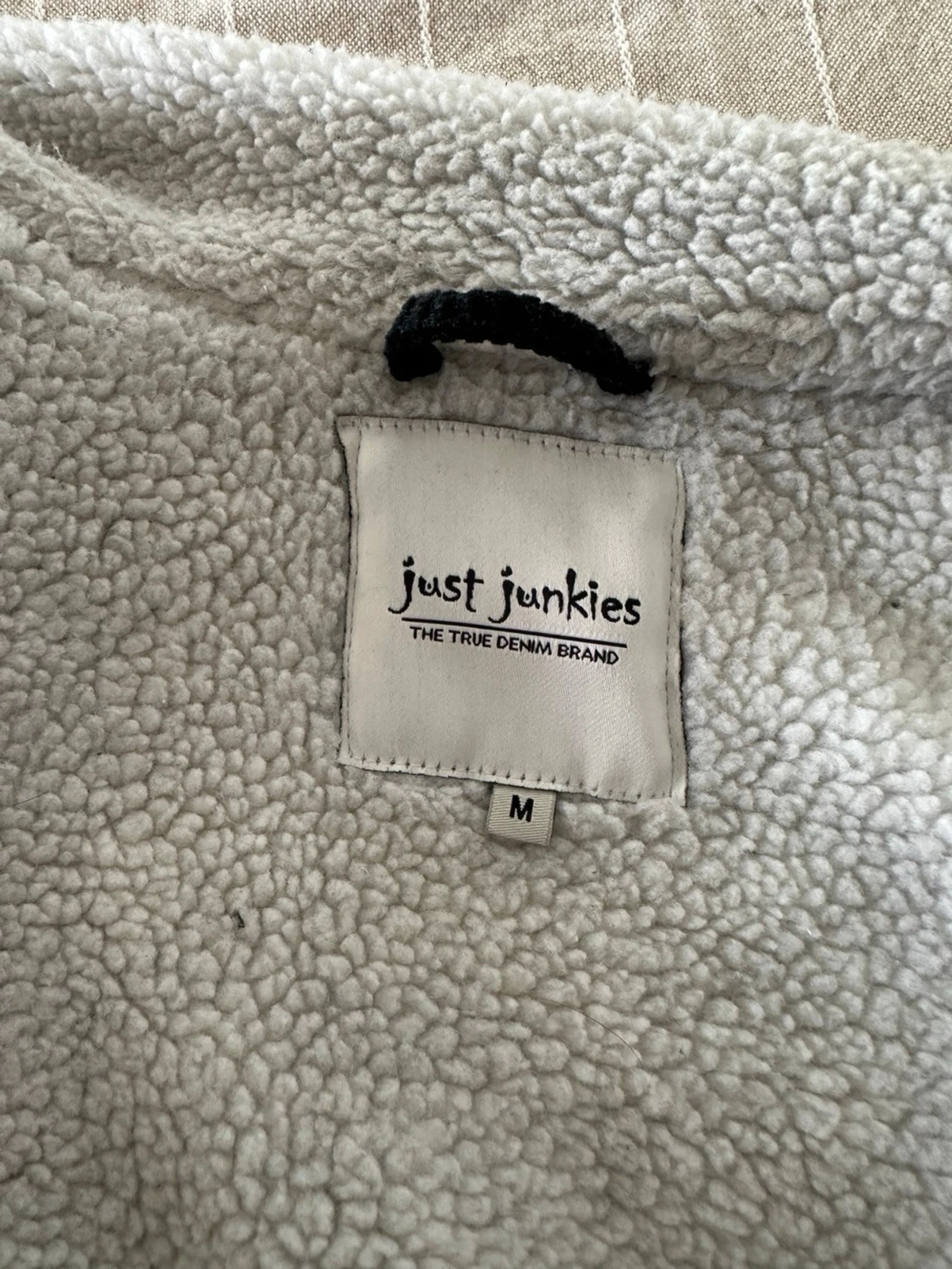 Svart teddyjacka från Just Junkies - 3