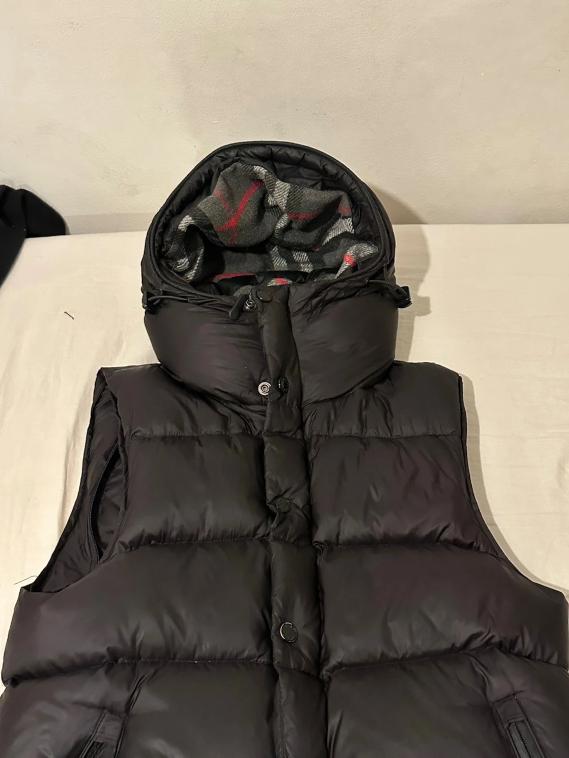 Svart pufferjacka från Burberry - 2