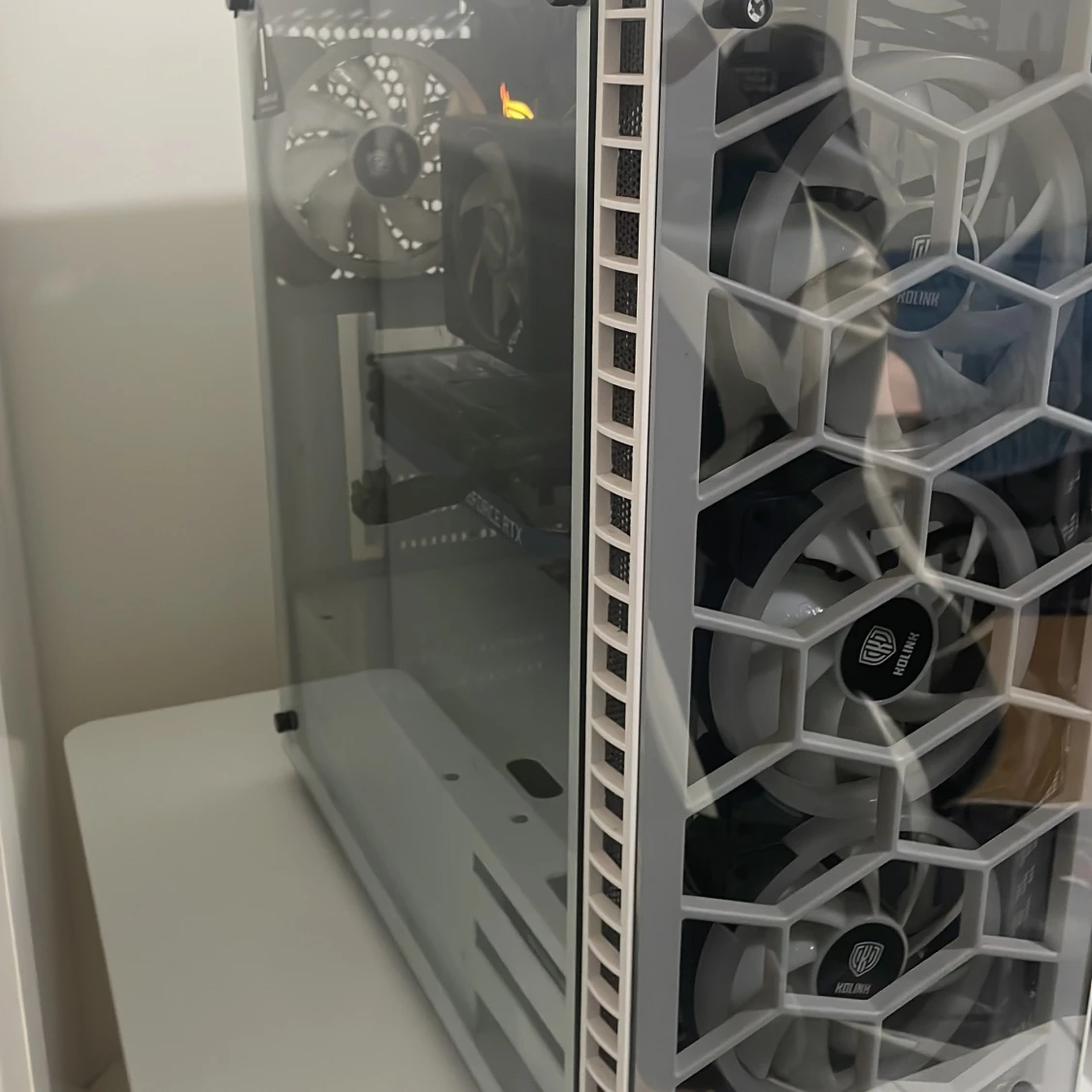 Custom Gaming PC med GeForce RTX och RGB