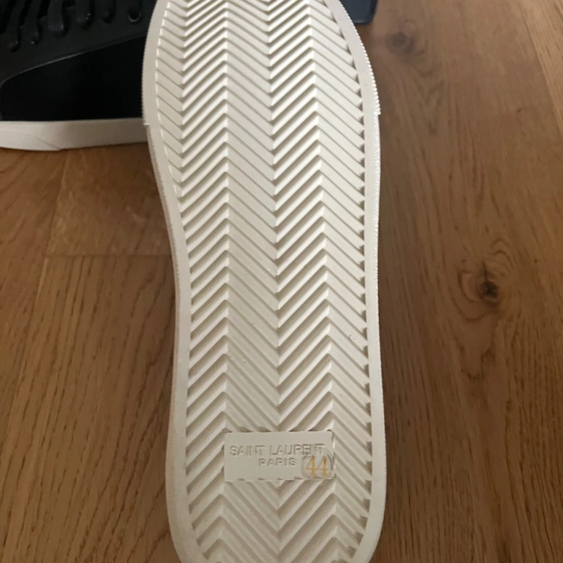 Svarta Saint Laurent sneakers strl 44 - 2