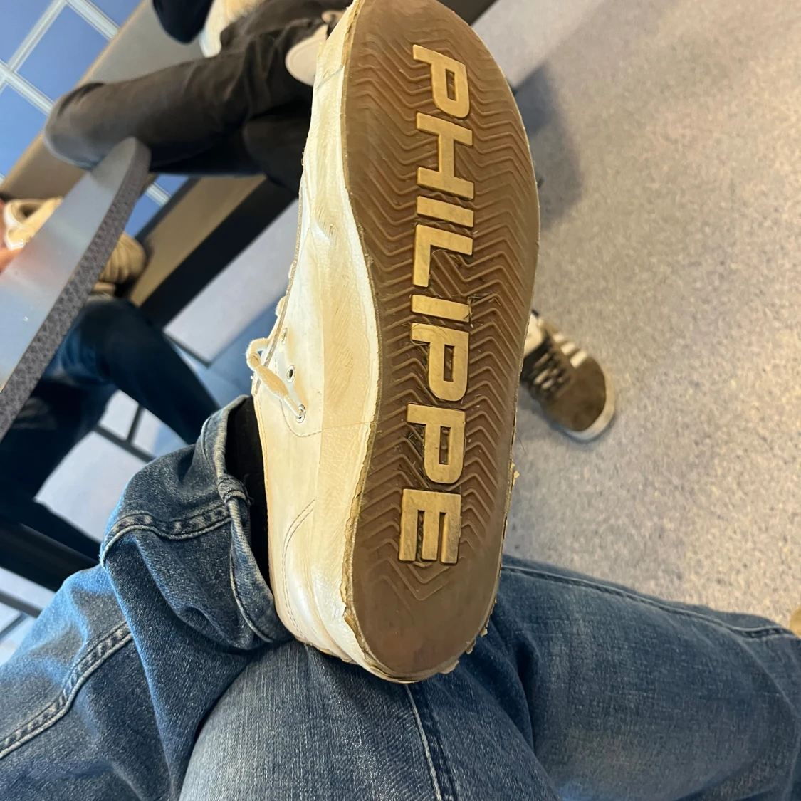 Philippe Model vita sneakers i skinn - 3