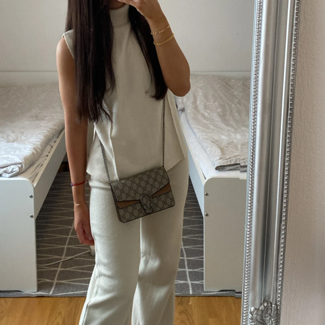 Beiga wide stickade byxor S - 1