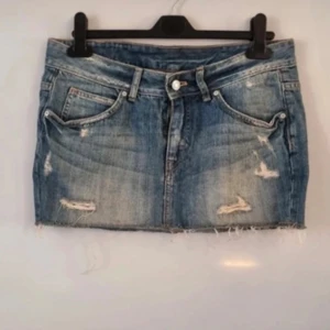 Jeanskjol - Jätte fin jeanskjol perfekt till sommaren