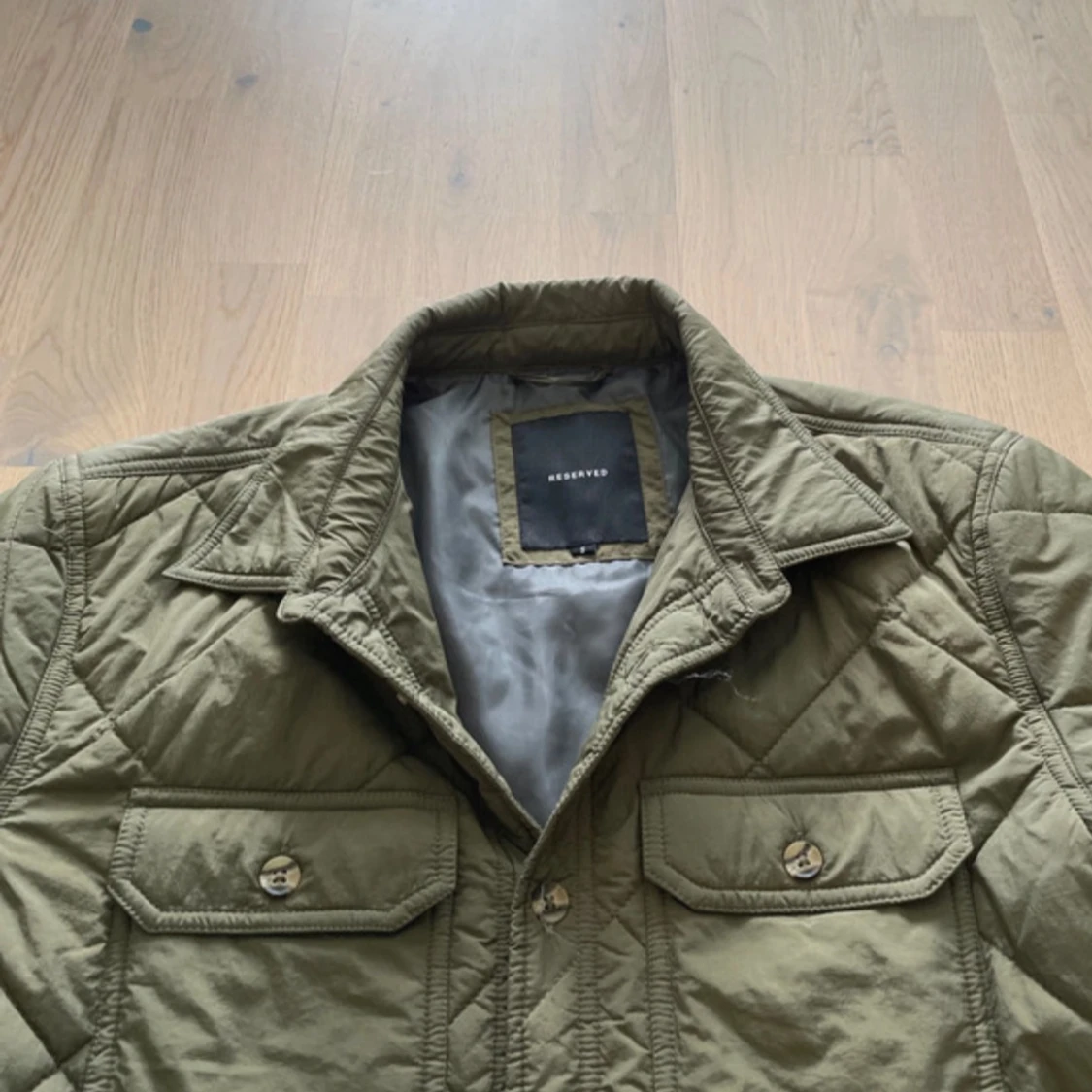 Olivgrön quiltad jacka Reserved S - 3