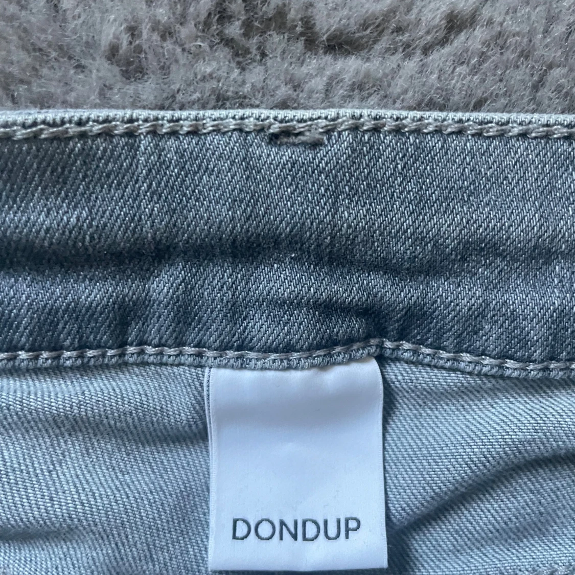 Grå skinny jeans från Dondup - 3
