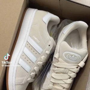 Söker!!! Adidas campus 00s beige - Söker ett par beiga adidas campus 00s i storlek 36 eller 36.5/36½💗  helst i nytt skick men går bra med bra skick 