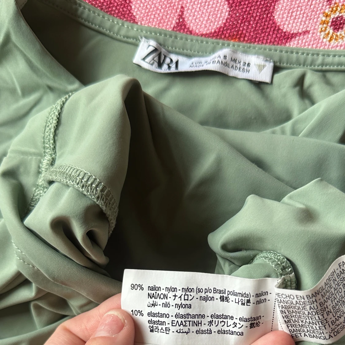 Grön croppad topp från Zara - 2