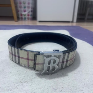 Beige bälte - Bälte i nyskick