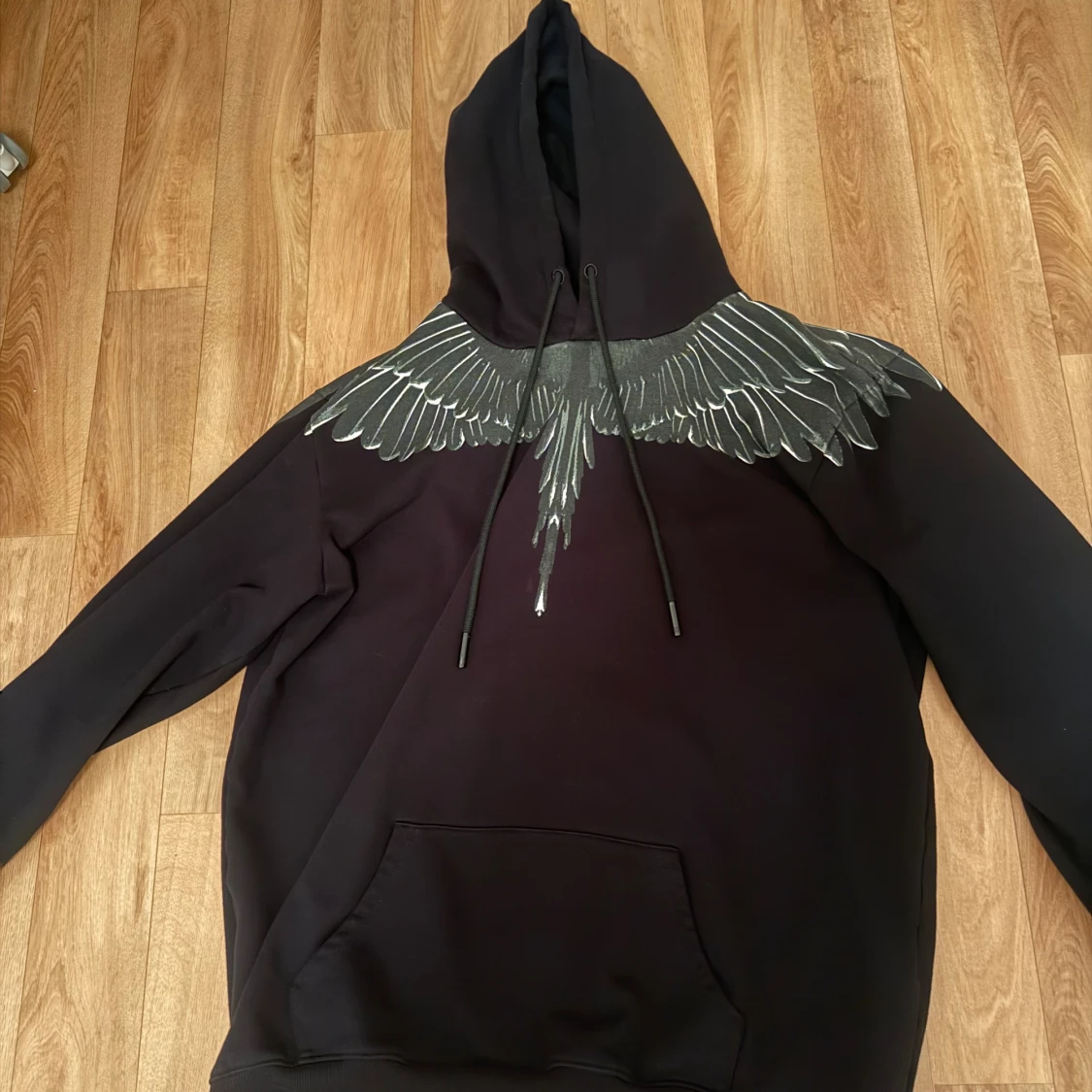 Svart hoodie Marcelo Burlon med vingar - 1