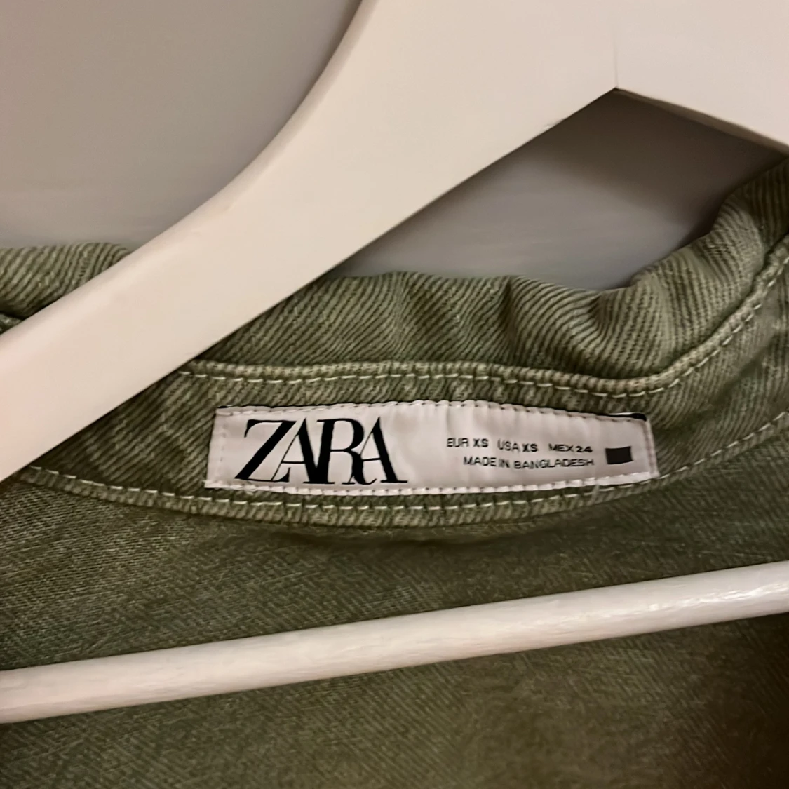 Grön overshirt från Zara i bomull - 1