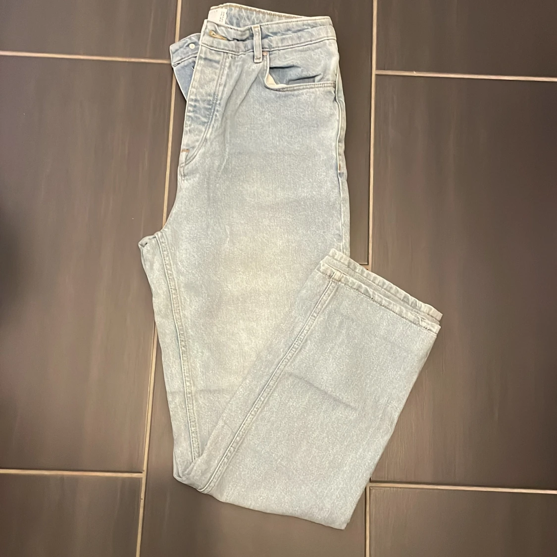Ljusblå jeans från ASOS DESIGN