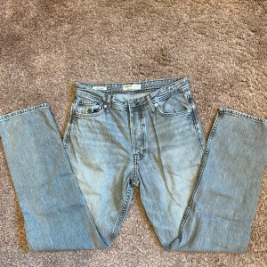 Jack and Jones jeans - Säljer ett par feta Jack and Jones jeans i strl 29/32