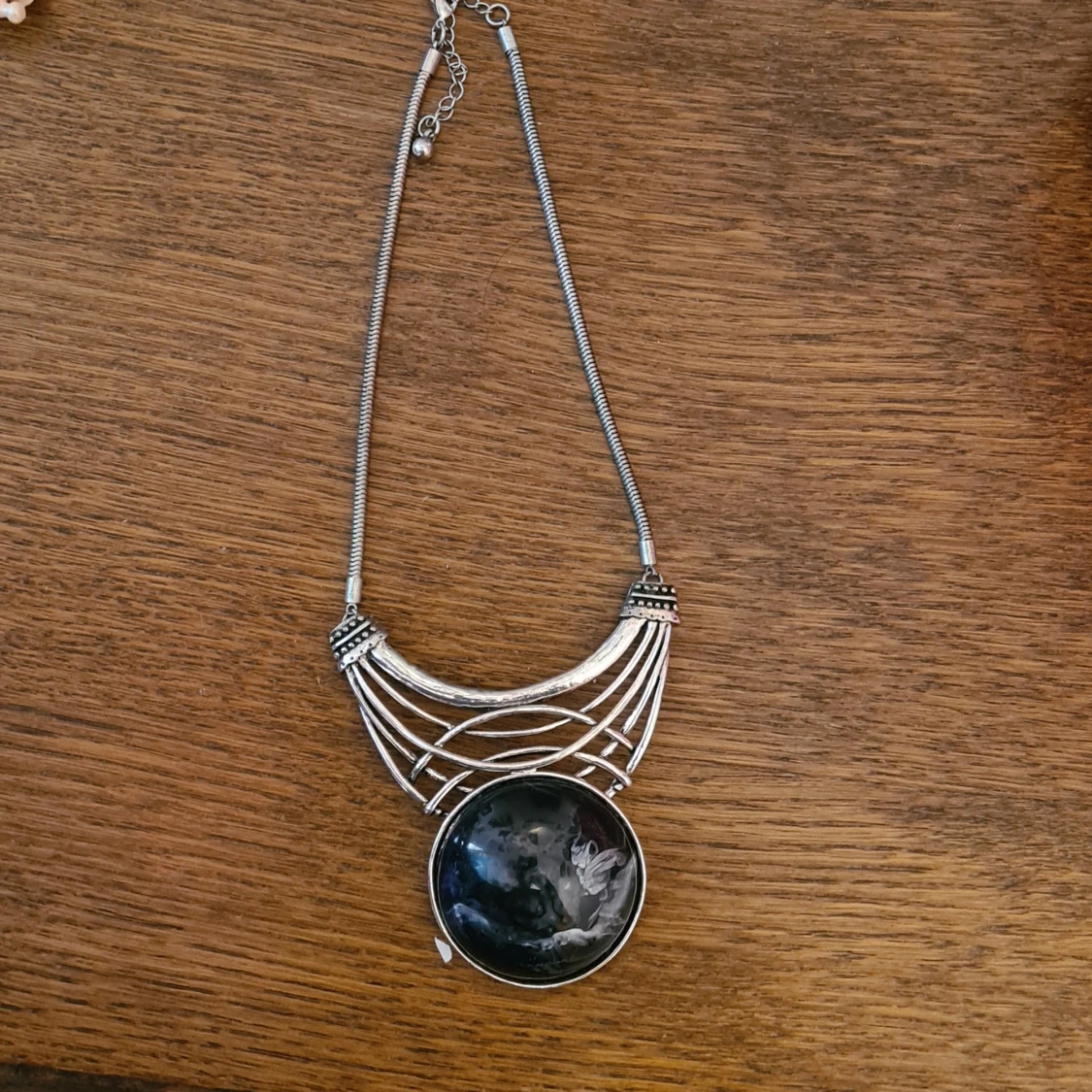 Statement halsband med stor svart sten