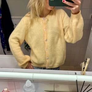 Gul kofta - Så fin gul kofta, aldrig använd ❤️